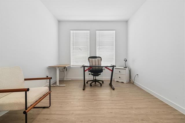 Building Photo - 2214 Walden Pond Blvd