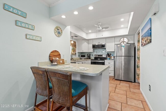 Building Photo - 6300-6A1A Jimmy Buffett Mem Hwy