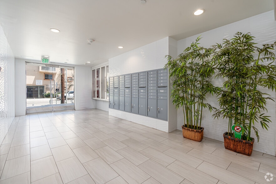 Lobby - The Luxe Residential