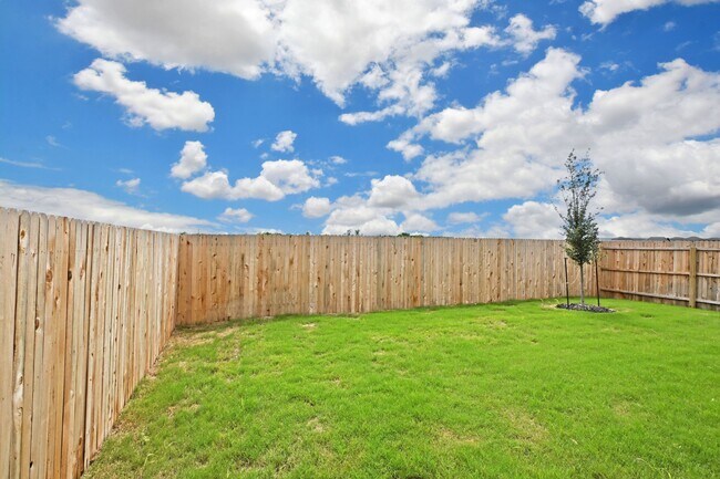 Building Photo - 946 Bluegrass Pt