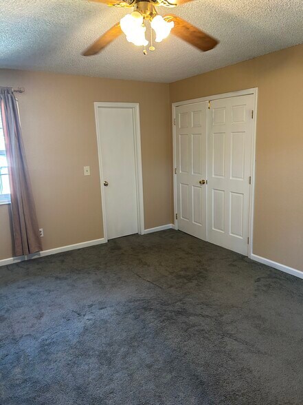 Primary bed - 2863 S Xanadu Way