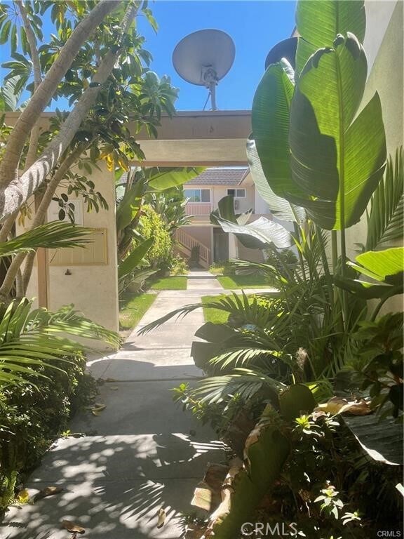 Building Photo - 730 Amigos Way