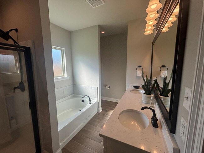 Building Photo - 17096 Avocet Dr