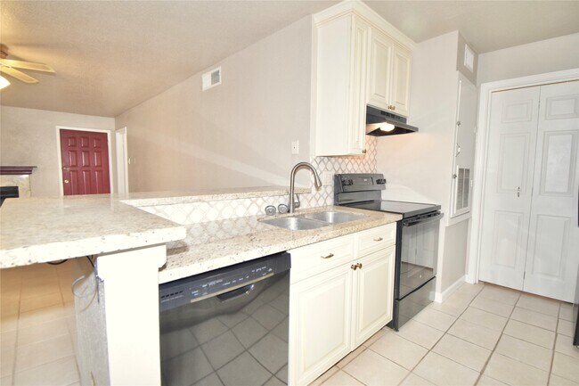 Primary Photo - 10639 Braes Bend Dr