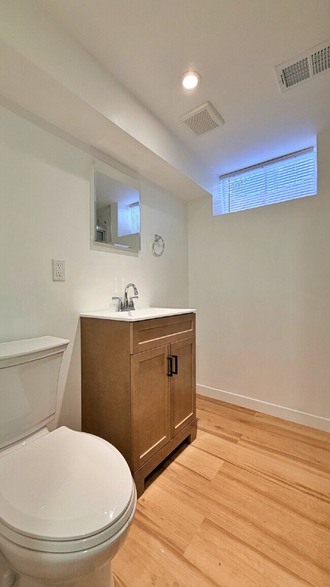 Building Photo - FANTASTIC REMODELED 3 Bed 2 Bath Home in Strayer & Shephards Park Hill Brand New Flooring New Car...