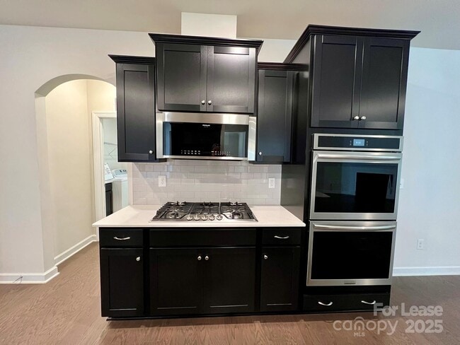 Building Photo - 25017 Westwick Ln