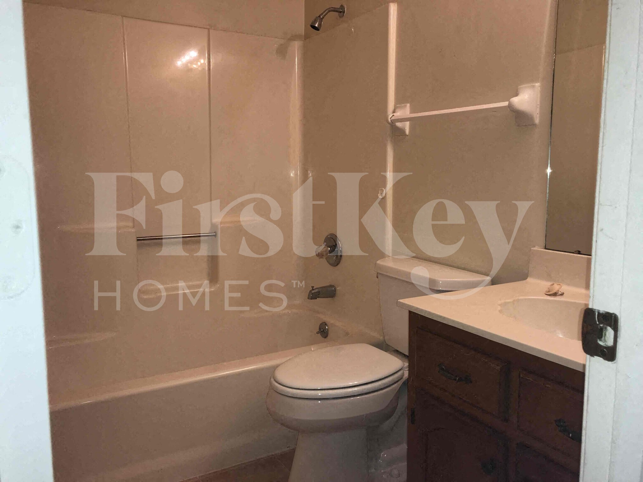 Building Photo - 3926 Oak Branch Cir W