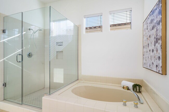 Building Photo - 149 Rainbird Cir