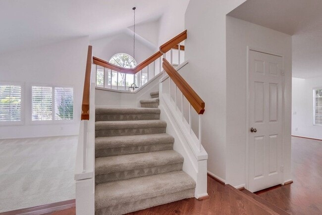Building Photo - 26721 Sierra Vista
