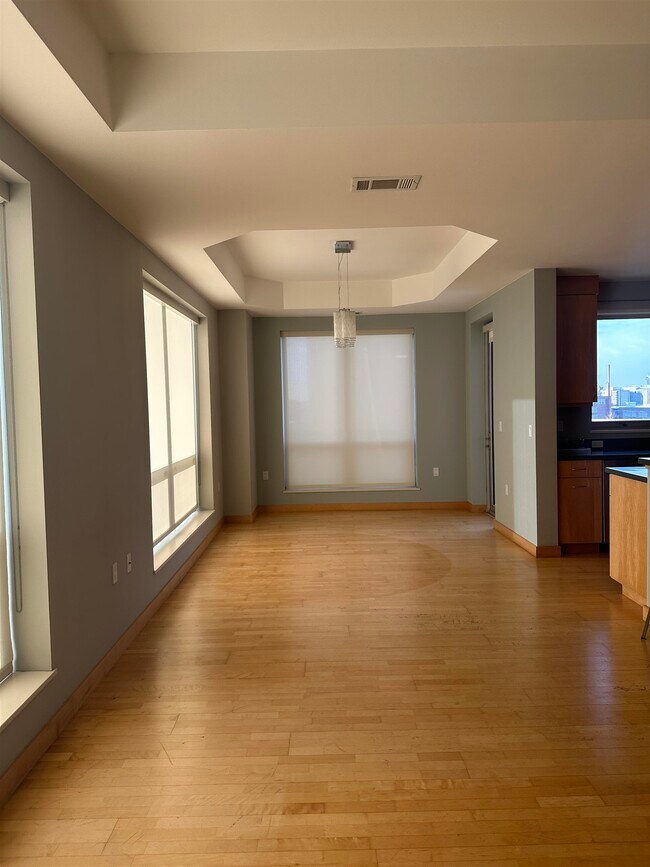 Building Photo - 125 N Hamilton St