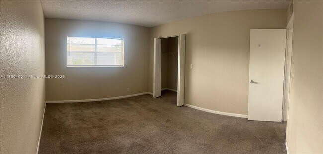 Building Photo - 4785 NW 9th Dr