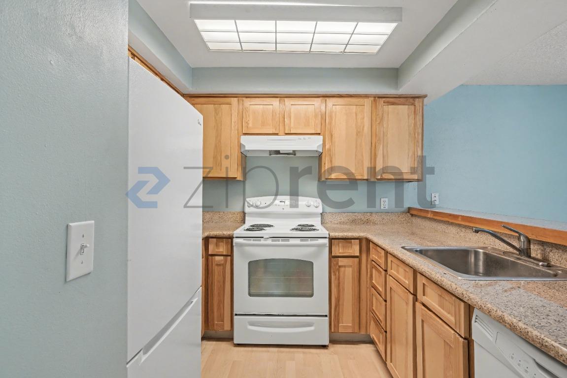 Building Photo - 14511 SW Grayling Ln