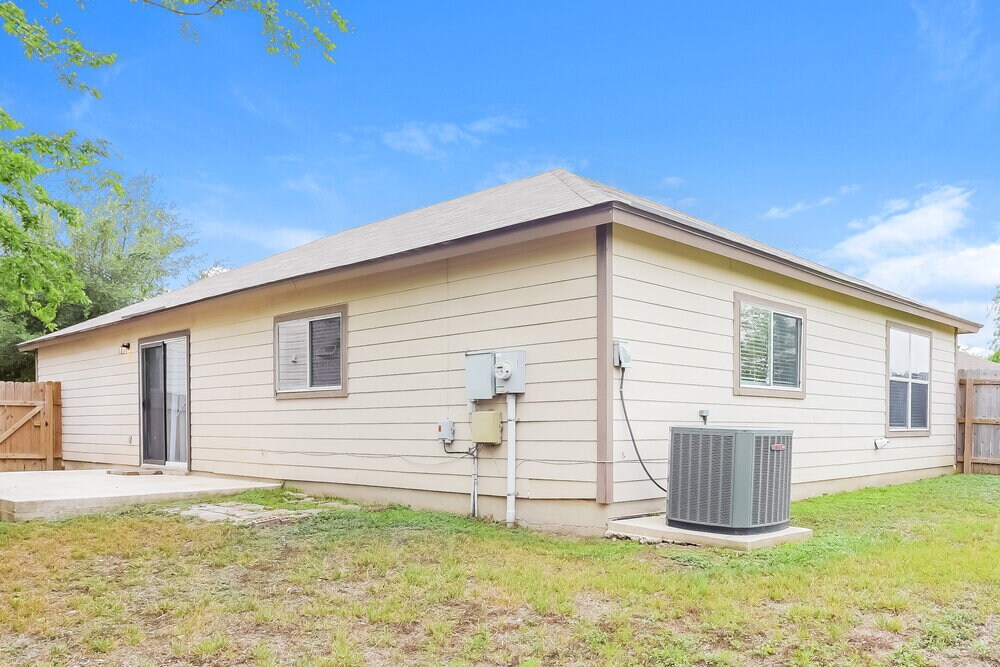 Building Photo - 9963 Sunview Pass