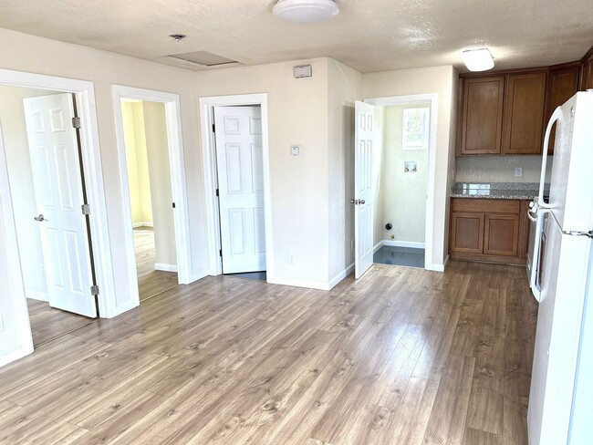 Building Photo - Charming, Humble Yet Inviting 2 Beds 1 Bath Home For Rent!-