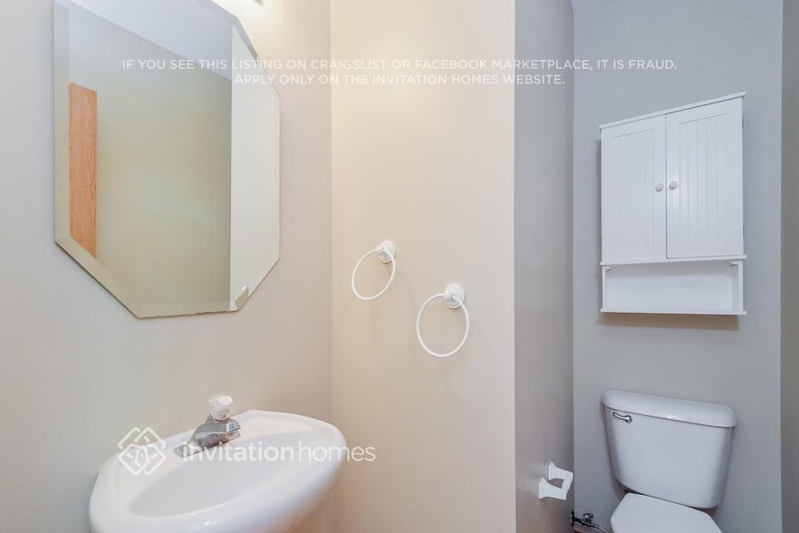 Building Photo - 306 Hill Ave