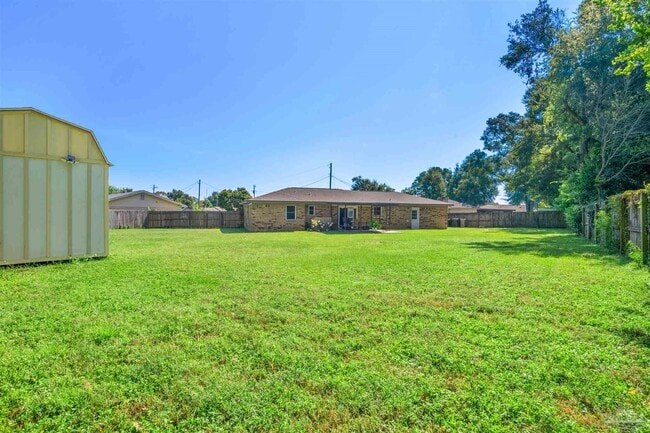 Building Photo - 4570 Yacht Harbor Dr