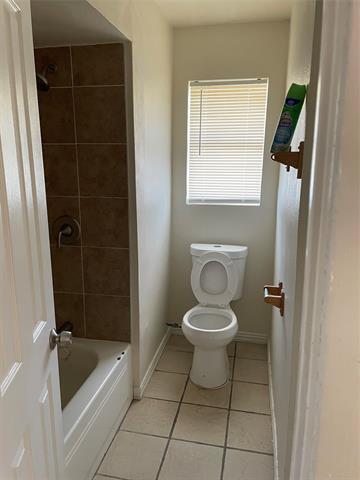 Building Photo - 2532 Jeanette Dr