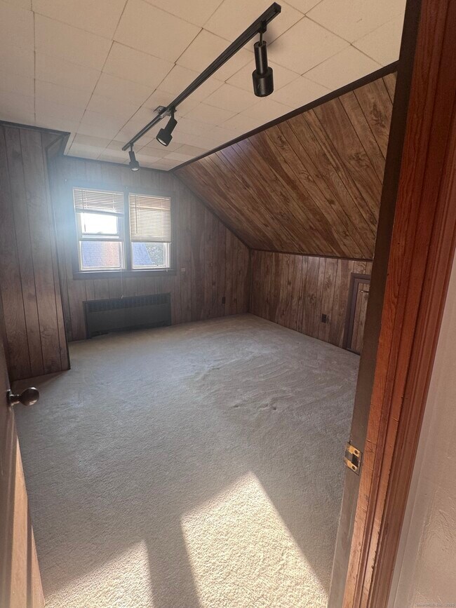 Building Photo - 212 Dayton Rd