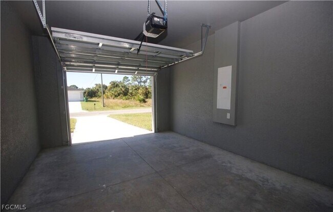 Building Photo - 8004 Spice Ct