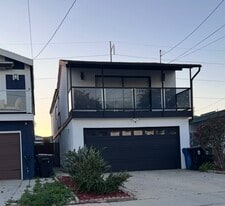 Building Photo - 14721 Kingsdale Ave