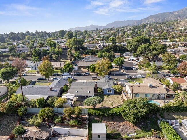 Building Photo - "Charming 3-Bedroom Sylmar Home with Cozy Fireplace and Spacious Living - 1540 Sq Ft of Comfort!"