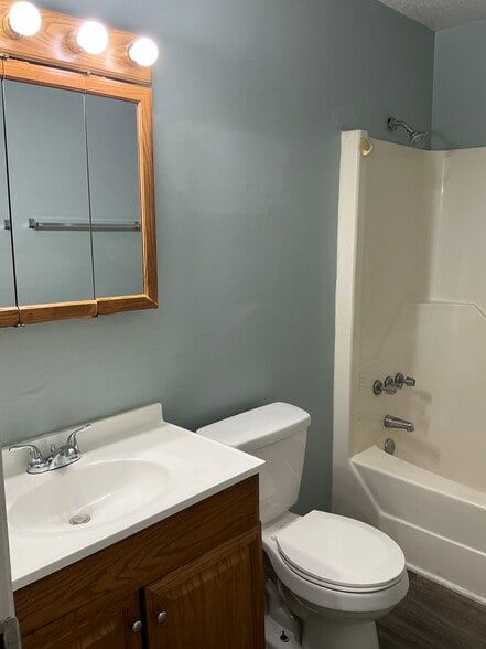 Building Photo - 1114 Maiden Ln