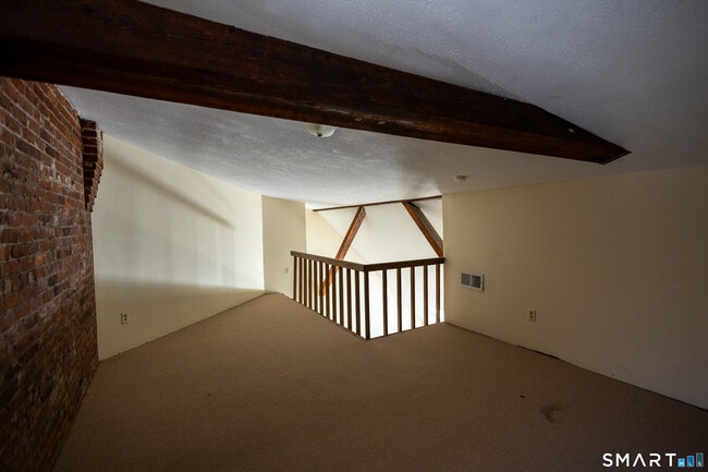 Building Photo - 58 Woodley Ct