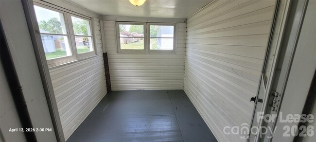 Building Photo - 804 Klondale Ave