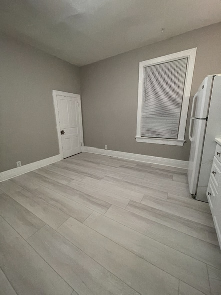 Building Photo - 170 Woolper Ave