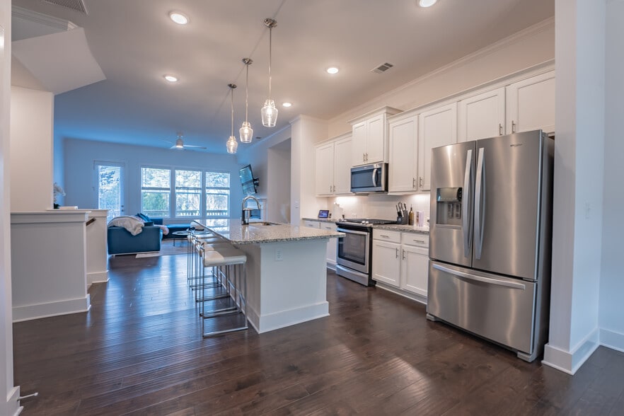 Building Photo - 2146 Colvin Ct NW