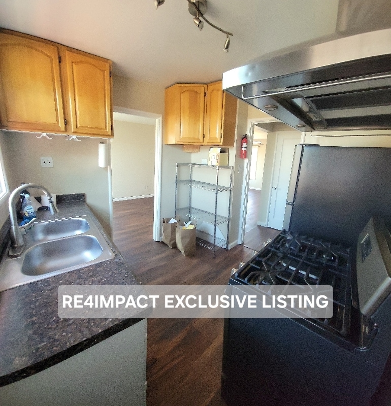 Building Photo - 1257 E 34th St