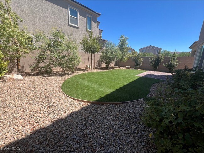 Building Photo - 11586 Monte Isola St