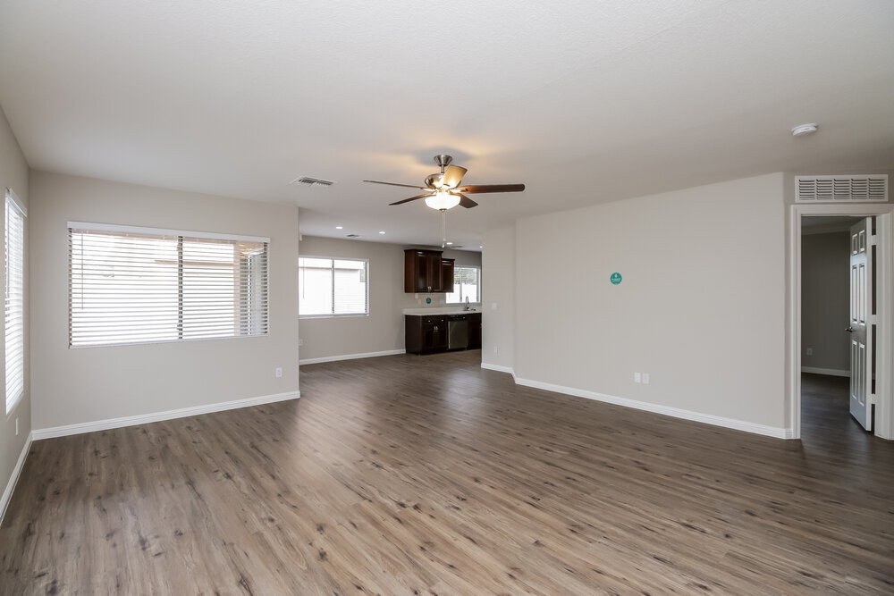 Building Photo - 878 E Pollino St