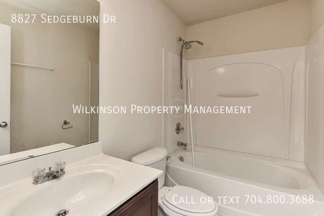 Building Photo - 8827 SedgeBurn Dr