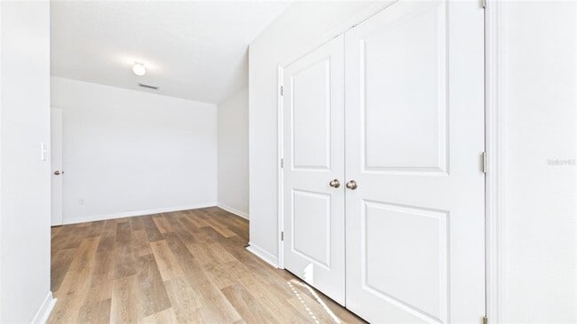 Building Photo - 710 Barclay Wood Dr