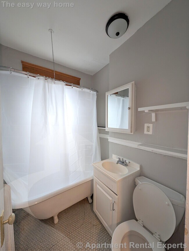 Building Photo - 99 Hancock St