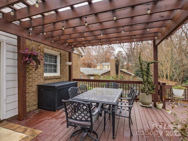 Building Photo - 6219 Colchester Pl