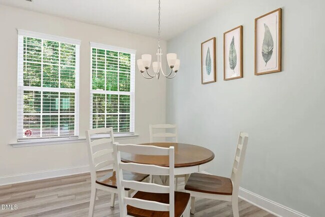Building Photo - Lease OR Lease to Own