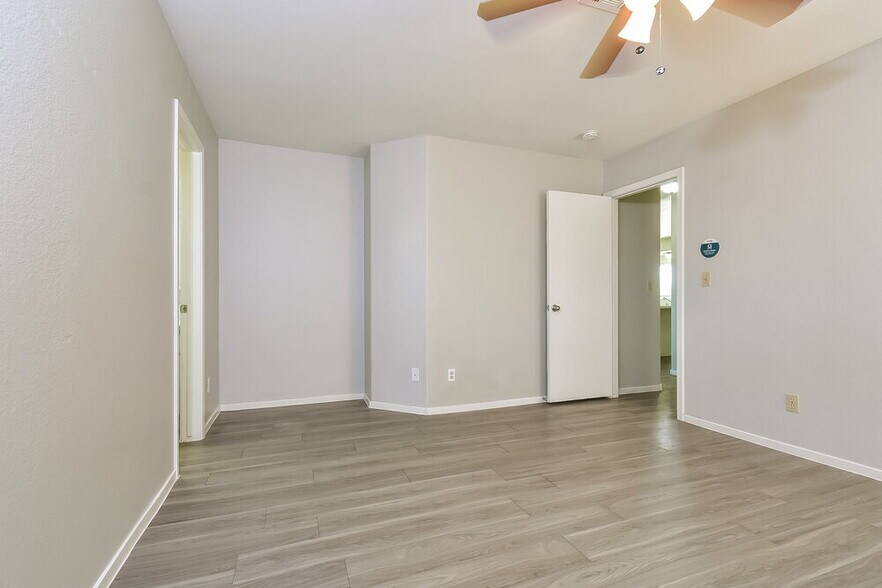 Building Photo - 3927 Barker Way