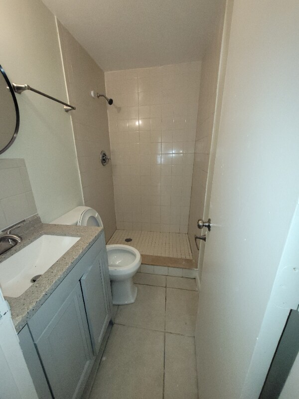 Building Photo - 1748 Wipperman Ave NE