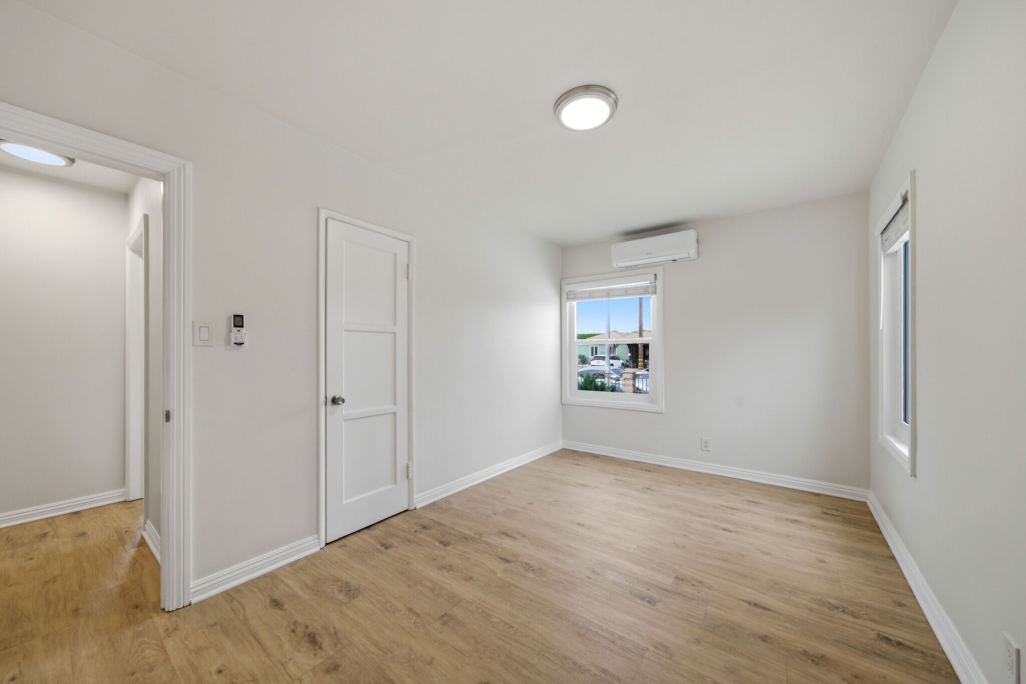 Building Photo - 16306 S Denver Ave