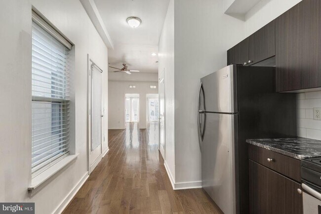 Building Photo - 2031 S Juniper St