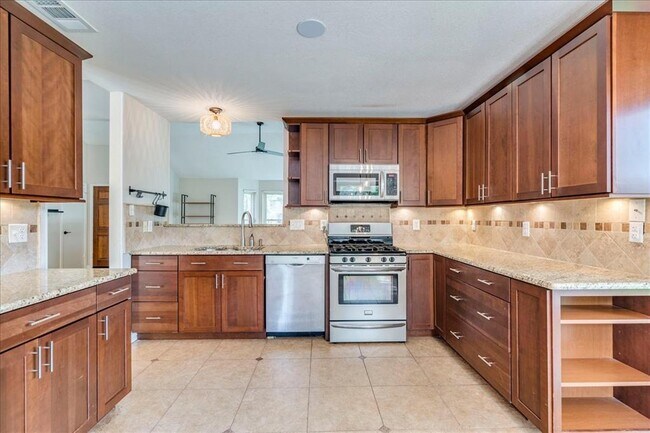 Building Photo - 16517 Spotted Eagle Dr