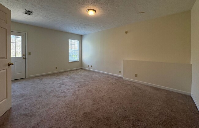 Building Photo - Single Family Home in Villages of Brentwood