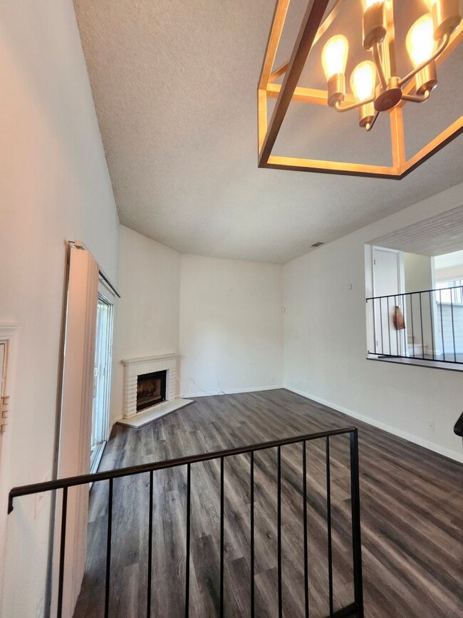 Building Photo - 3-Story Condo in West Covina
