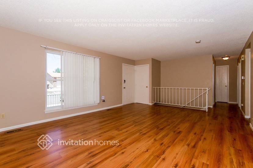 Building Photo - 9276 Clermont Dr