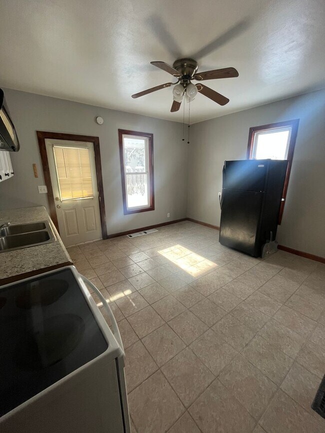 Building Photo - JPTP1832