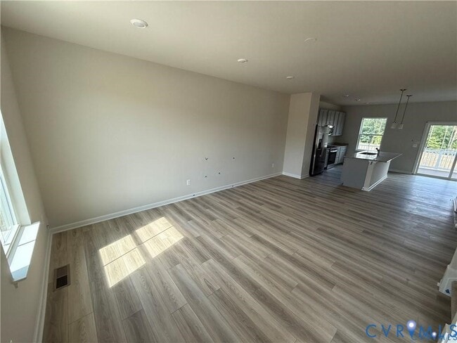 Building Photo - 8753 Whitman Dr