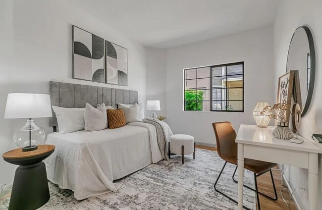 Building Photo - Newly Renovated 3 Bed / 3 Bath Home in Ardenwood – Top-Rated Schools!