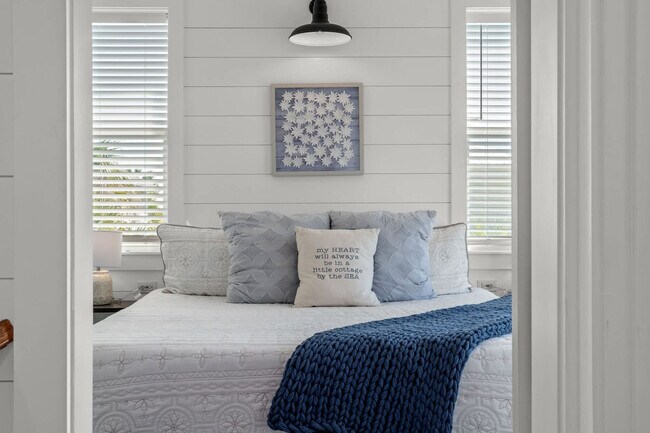 Building Photo - 95 Cobia St